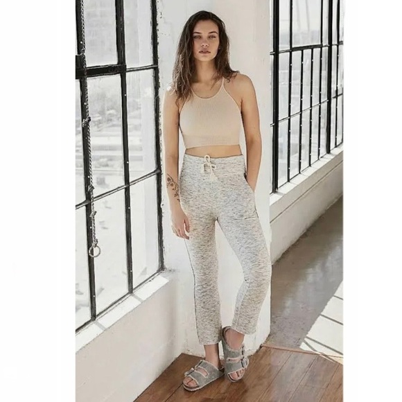 Free People Movement Wild Side High-rise 7/8 Solid Flare Leggings - Picture 1 of 14